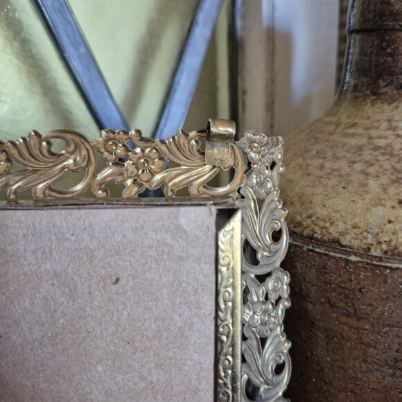 Set of 2 Antique Brass Picture Frames 8x10 & 3.5x5 - Picture 8 of 15